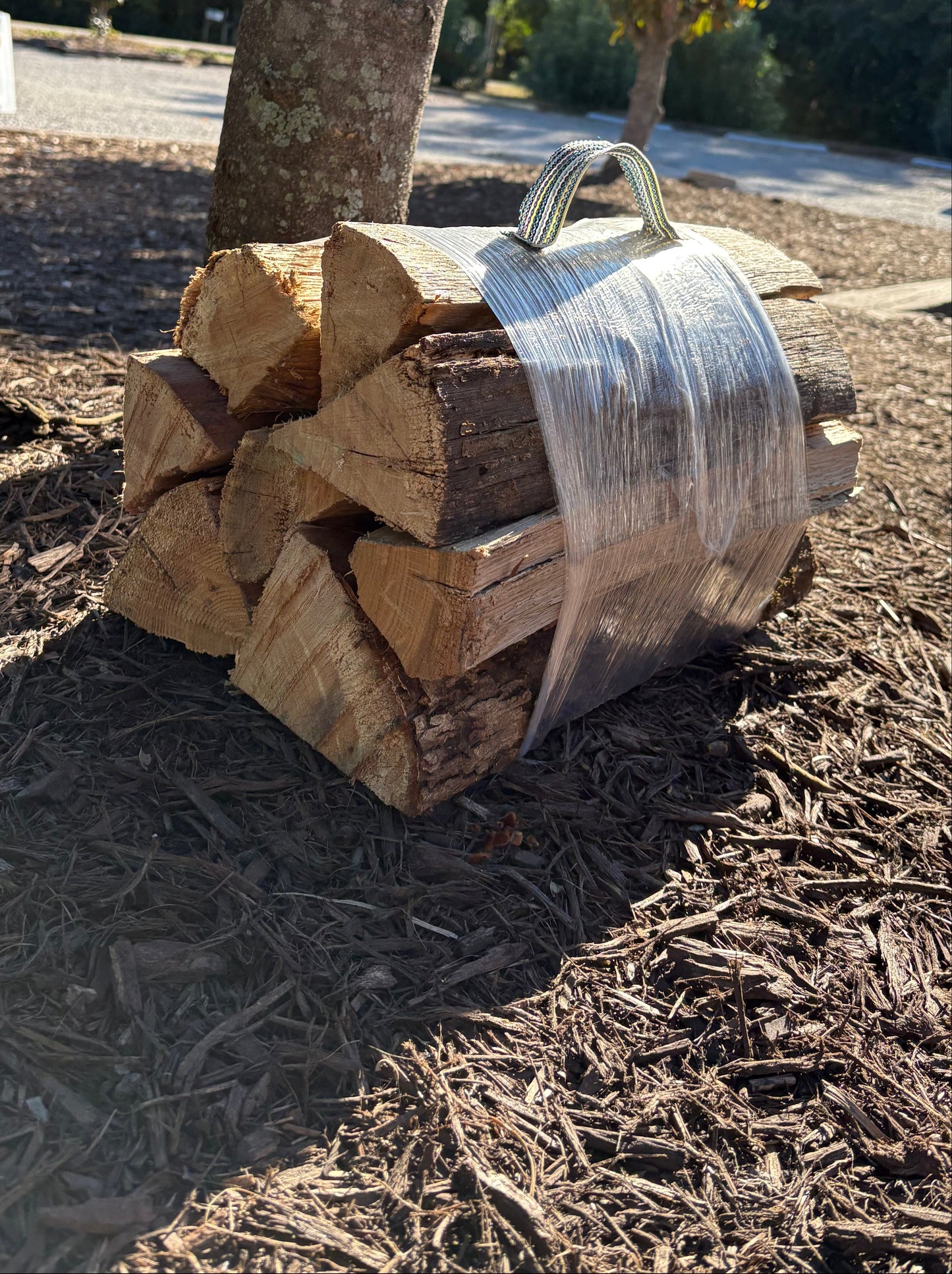 Firewood- 5 -7  pieces cut 16-18 in. - kiln dried